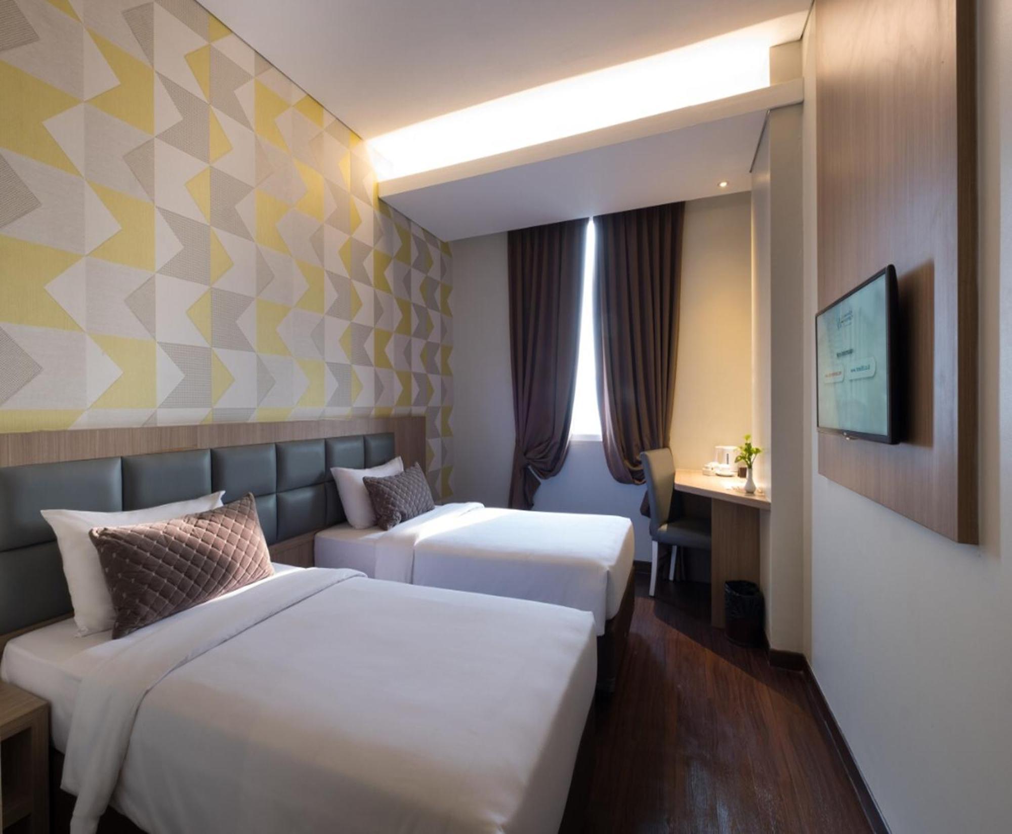 Hotel 88 Itc Fatmawati Jakarta By Wh Ngoại thất bức ảnh
