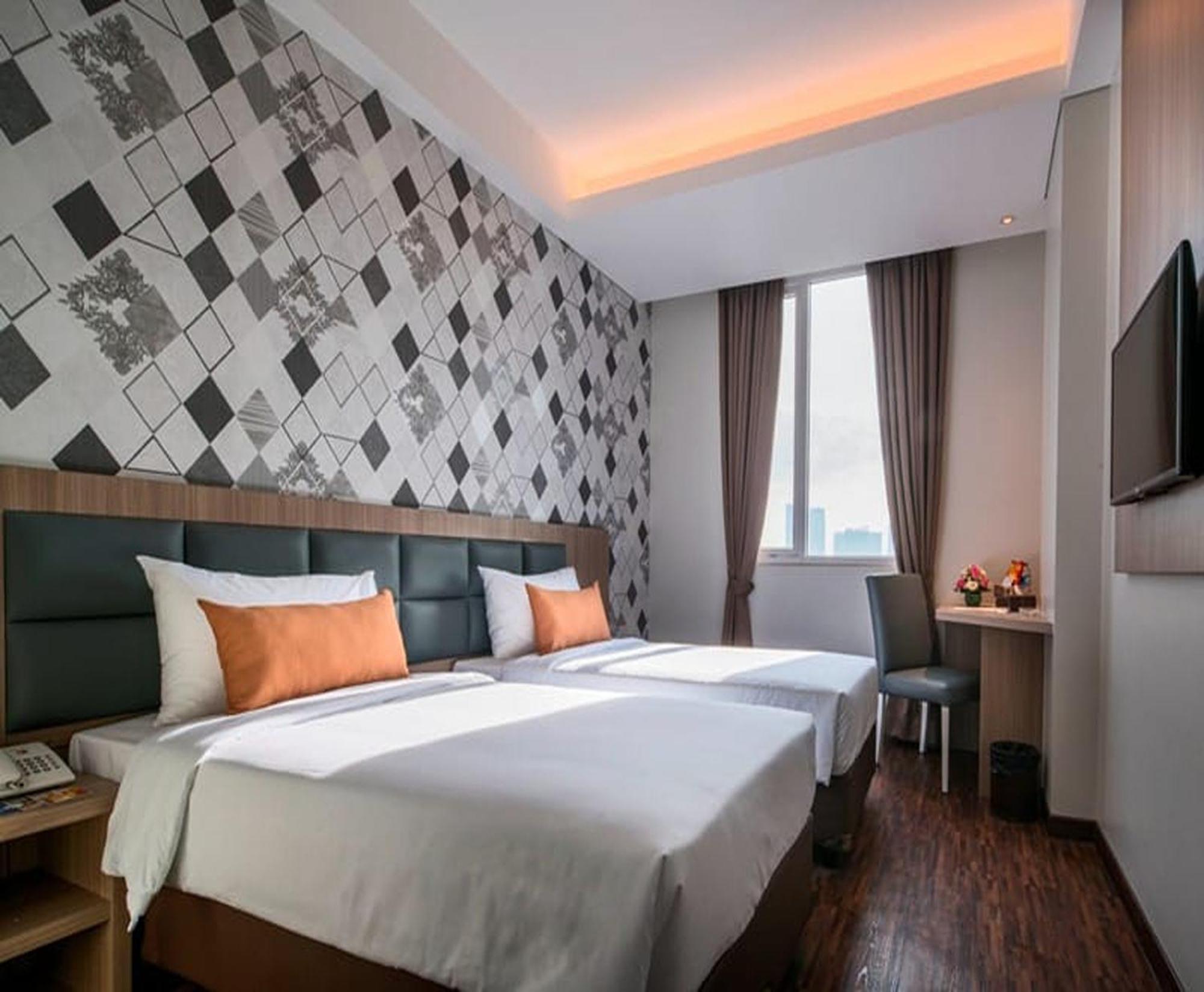 Hotel 88 Itc Fatmawati Jakarta By Wh Ngoại thất bức ảnh
