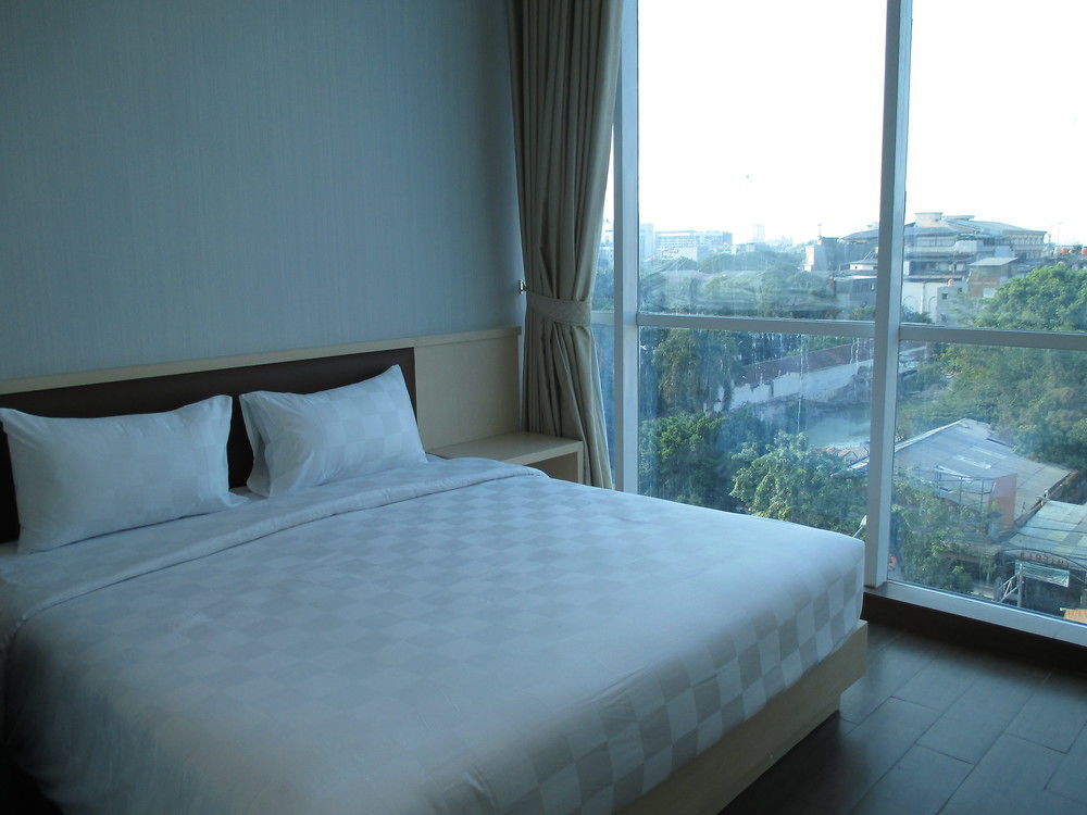 Hotel 88 Itc Fatmawati Jakarta By Wh Ngoại thất bức ảnh
