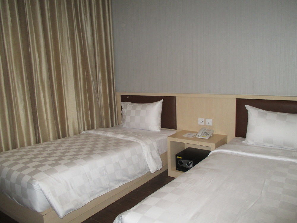 Hotel 88 Itc Fatmawati Jakarta By Wh Ngoại thất bức ảnh