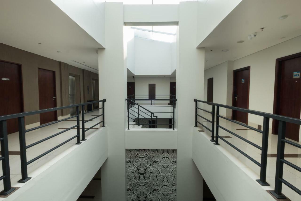 Hotel 88 Itc Fatmawati Jakarta By Wh Ngoại thất bức ảnh