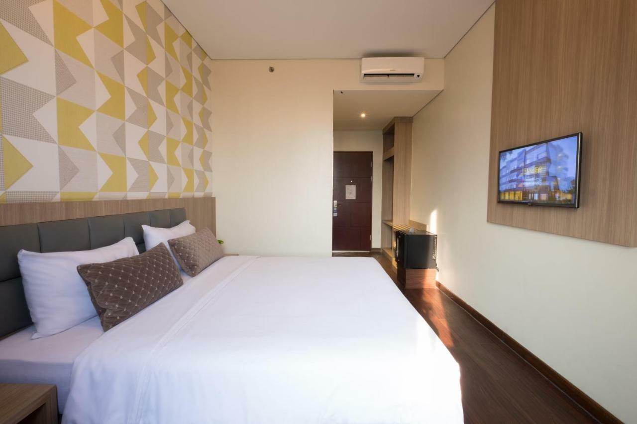 Hotel 88 Itc Fatmawati Jakarta By Wh Ngoại thất bức ảnh