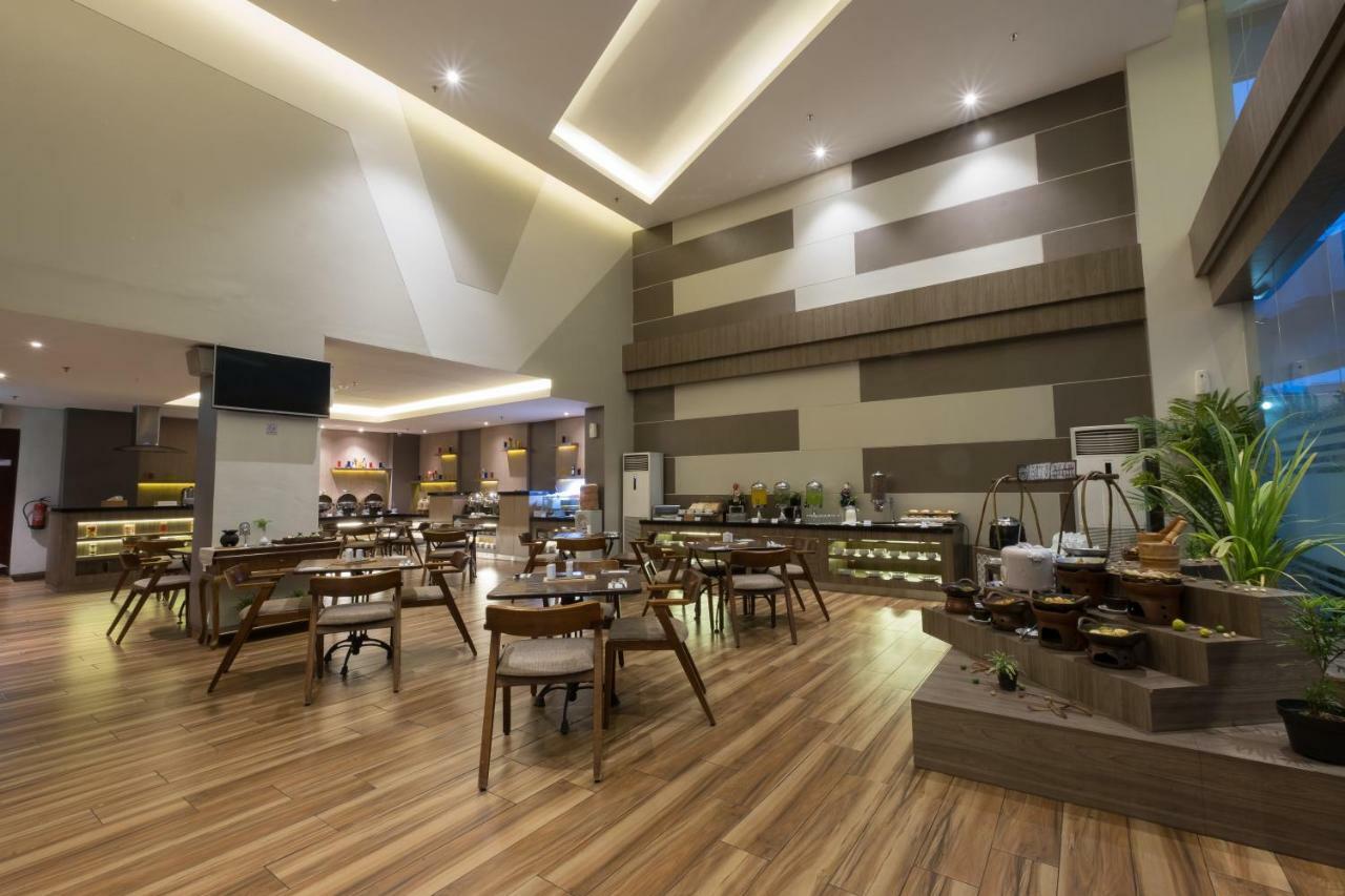Hotel 88 Itc Fatmawati Jakarta By Wh Ngoại thất bức ảnh