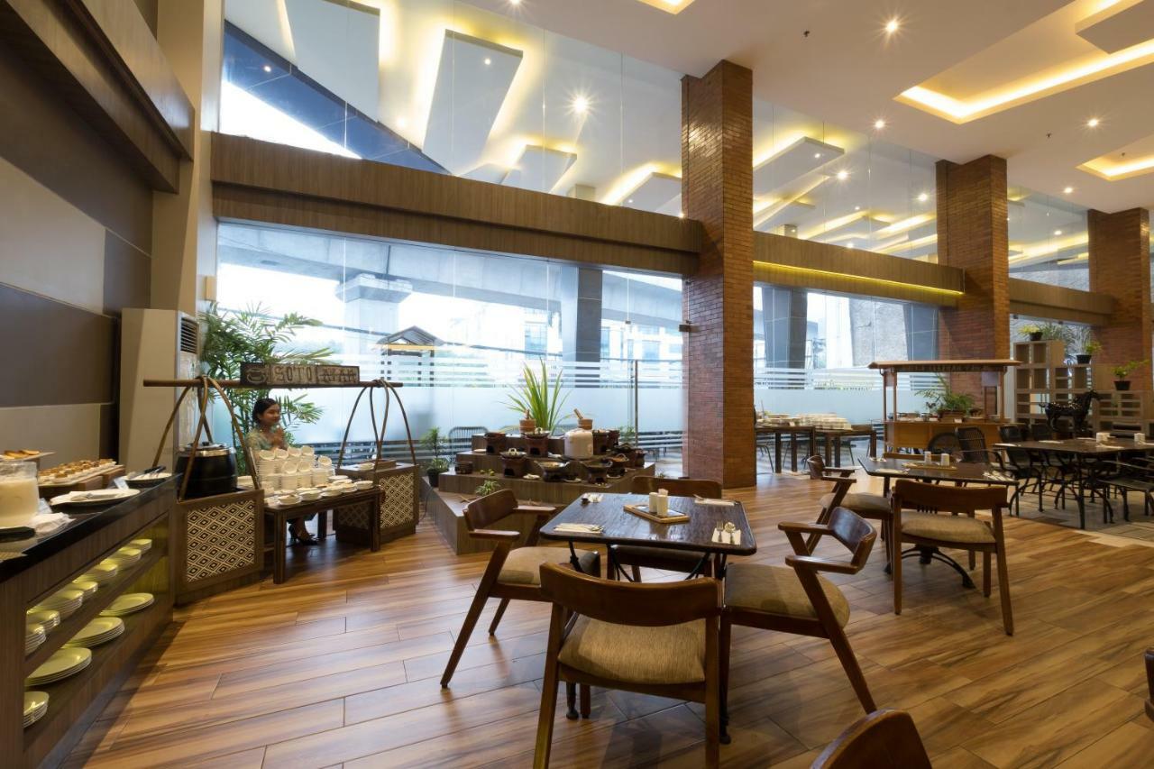 Hotel 88 Itc Fatmawati Jakarta By Wh Ngoại thất bức ảnh